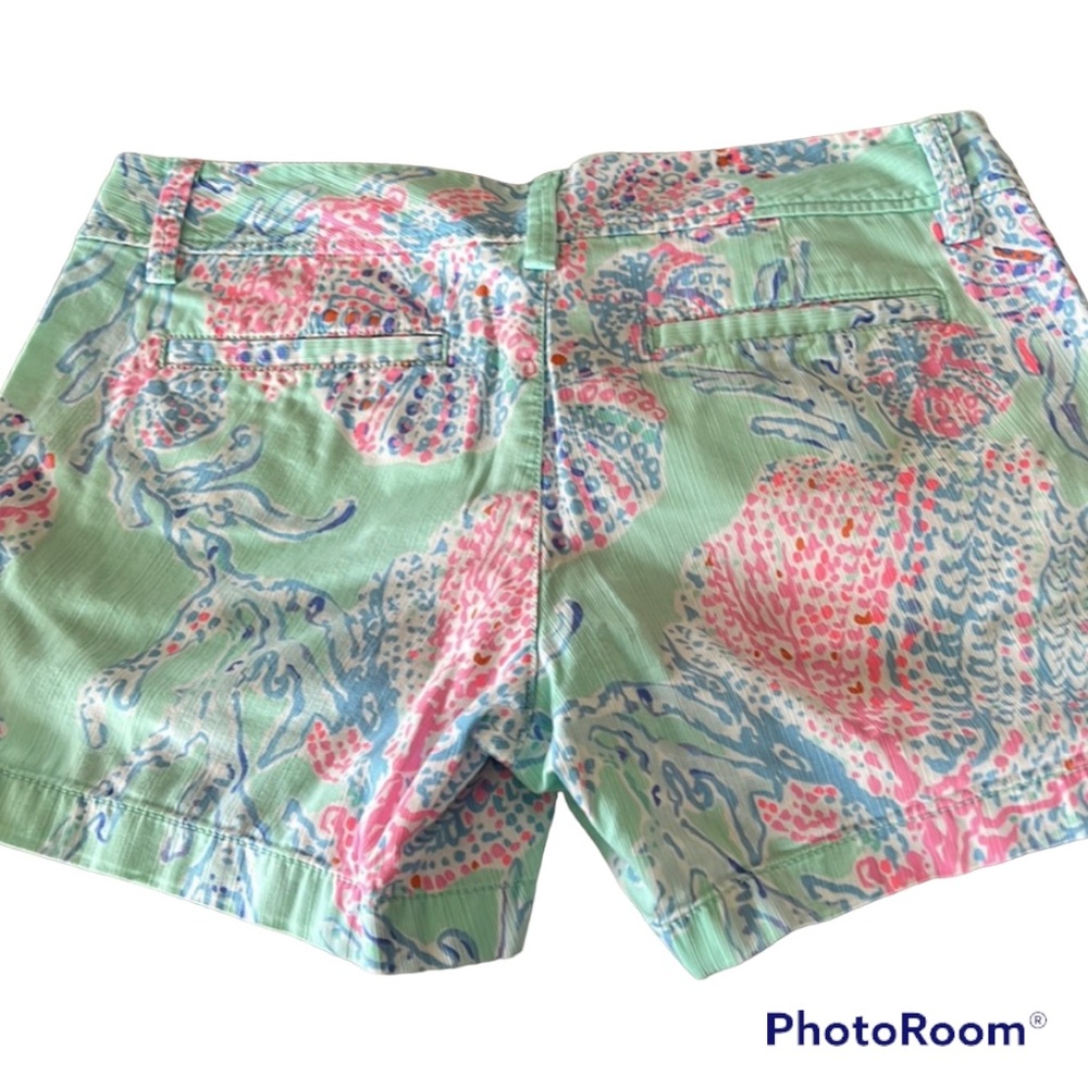 Lilly Pulitzer Minty Fresh Fansea Callahan Shorts Size 4 - Picture 2 of 5